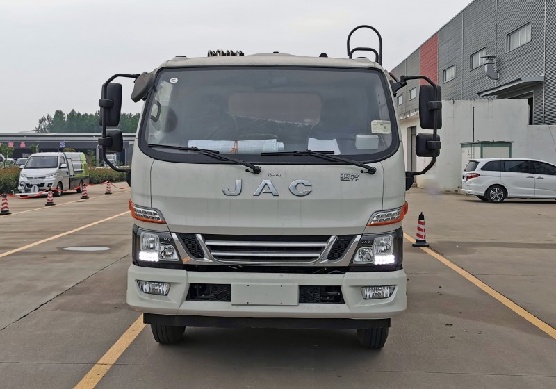 JAC Junling V7 Compressed Trash Truck-9Pcs