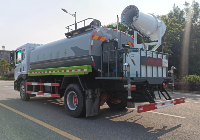 Dongfeng D9 Dust Suppression Vehicle-Wheelbase 4500-Round Tank 13 Square-30 meters