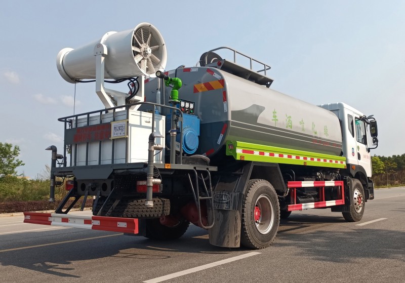 Dongfeng D9 Dust Suppression Vehicle-Wheelbase 4500-Round Tank 13 Square-30 meters