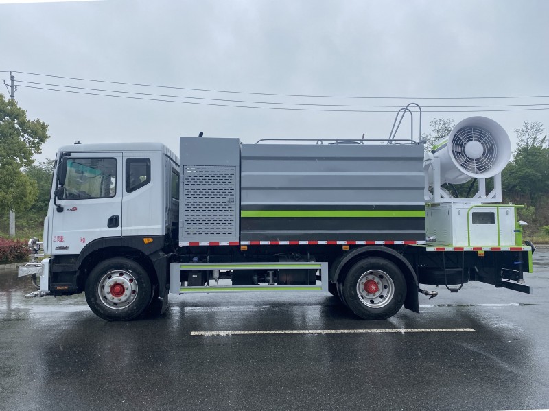 Dongfeng D9 Dust Suppression Truck-Wheelbase 4500-Square Tank 11 square-60 meters