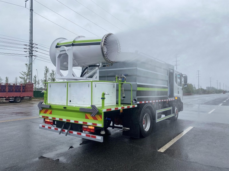 Dongfeng D9 Dust Suppression Truck-Wheelbase 4500-Square Tank 11 square-60 meters