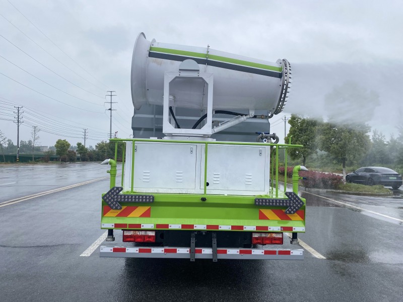 Dongfeng D9 Dust Suppression Truck-Wheelbase 4500-Square Tank 11 square-60 meters