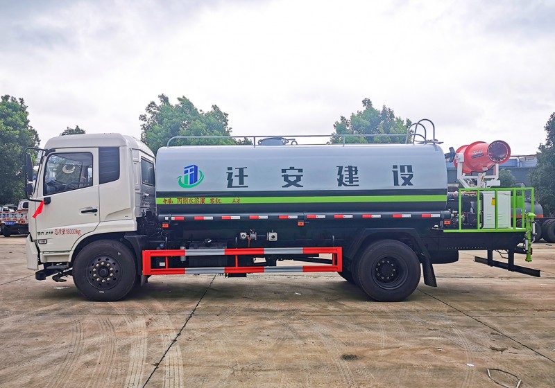 Dongfeng Tianjin Dust Suppressor-Wheelbase 4700-Circular Tank 14 Square-Fog Gun 30 meters