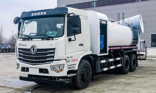 Dongfeng D3 Dust Suppression Truck-Rear Dual Axle-60 meters