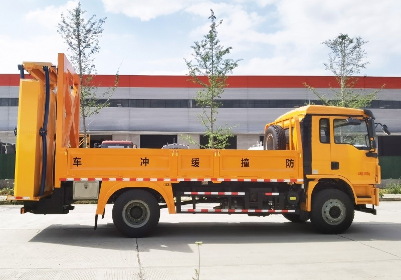 Shaanqi 16 tonne anti-collision vehicle