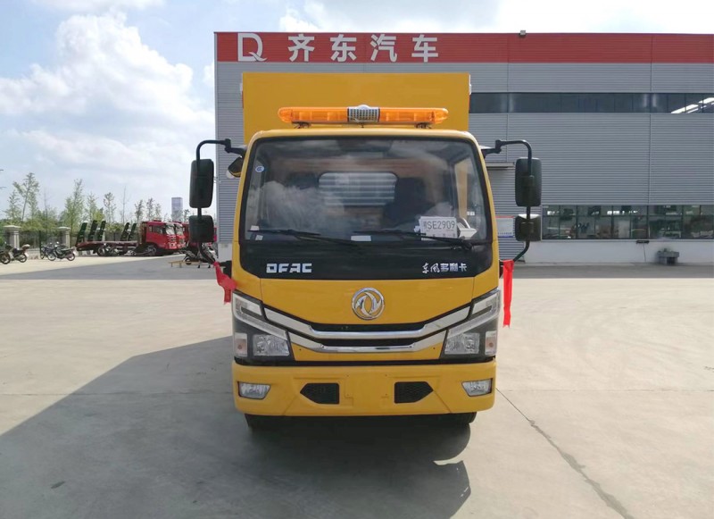 Dongfeng Dolica D6 rescue vehicle