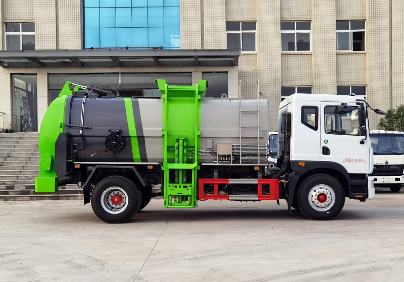 Dongfeng D9 Kitchen Waste Truck - New Square Tank - Volume 10 square metres