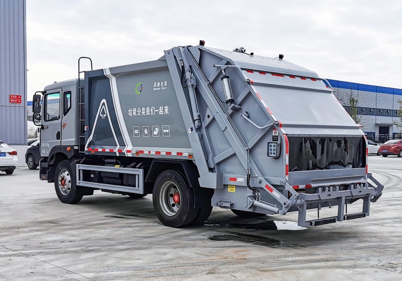 Dongfeng D9 Compressed Garbage Truck-Wheelbase 3950-Volume 12 square meters