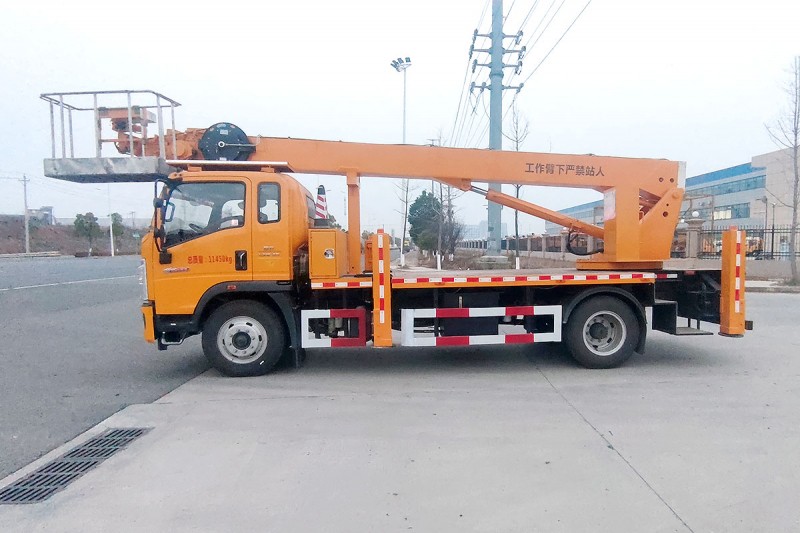 HOWO aerial work truck