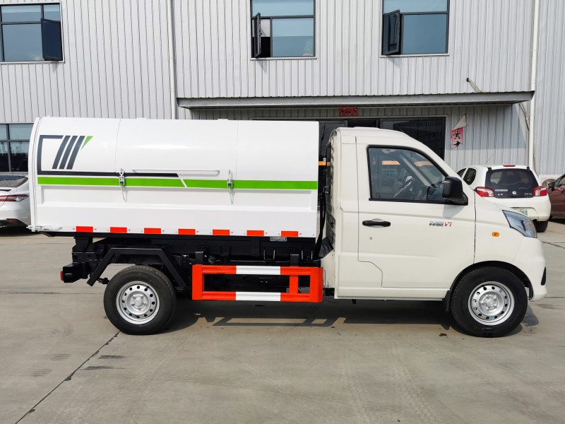 Foton Xiangling Dump Truck