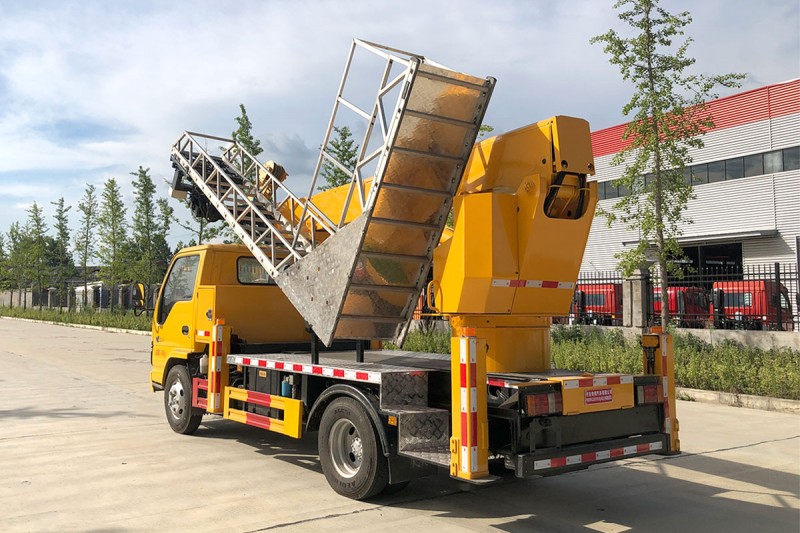 Isuzu 600P Bridge Inspection Vehicle-Wheelbase 3360