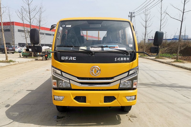 Dongfeng D6 Dump Truck-Double Cab