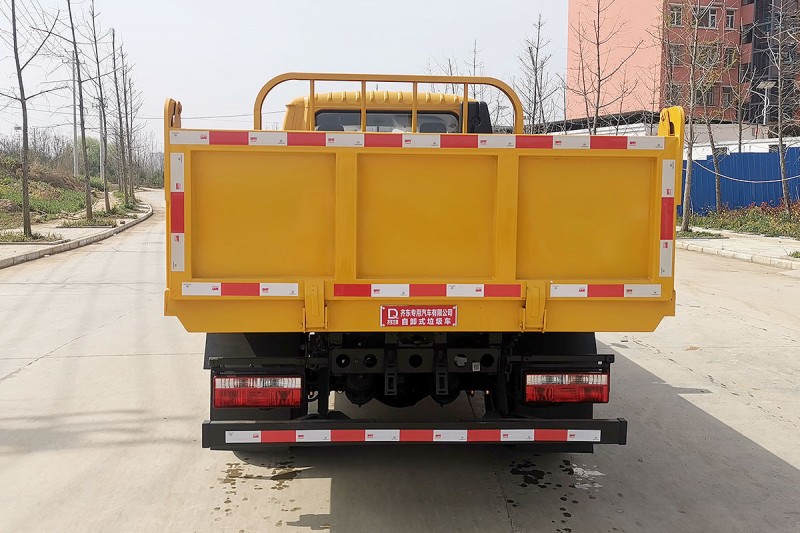 Dongfeng D6 Dump Truck-Double Cab