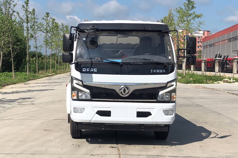 Dongfeng D7 sprinkler truck-wheelbase 3800-10 square mist gun 30 meters