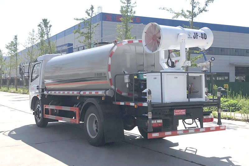 Dongfeng D7 sprinkler truck-wheelbase 3800-10 square mist gun 30 meters