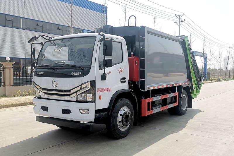 Dongfeng D7 Compressed Garbage Truck