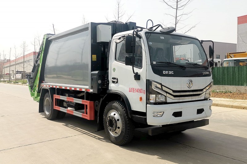 Dongfeng D7 Compressed Garbage Truck