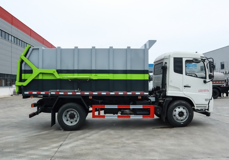 Dongfeng Tianjin Docking Garbage Truck - Wheelbase 3950 - Volume 16 m2