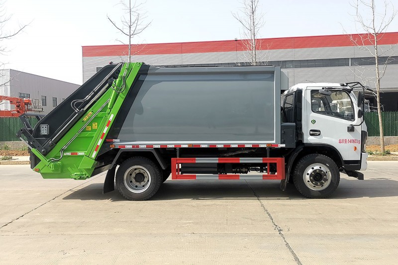 Dongfeng D7 Compressed Garbage Truck