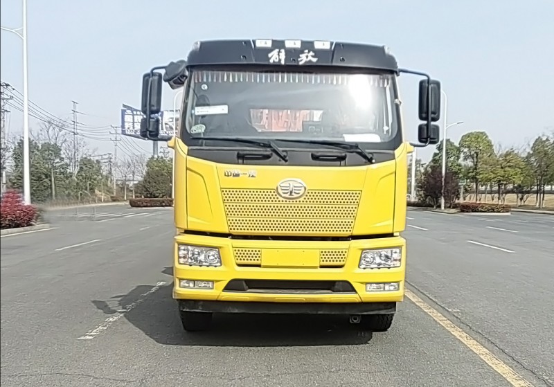 Jiefang J6L Bridge Inspection Vehicle-Small Three Axles