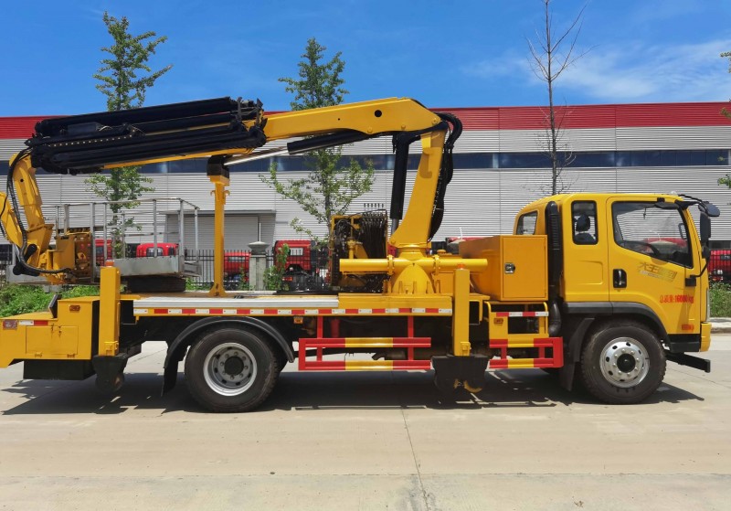 Qidong Bridge Inspection Vehicle