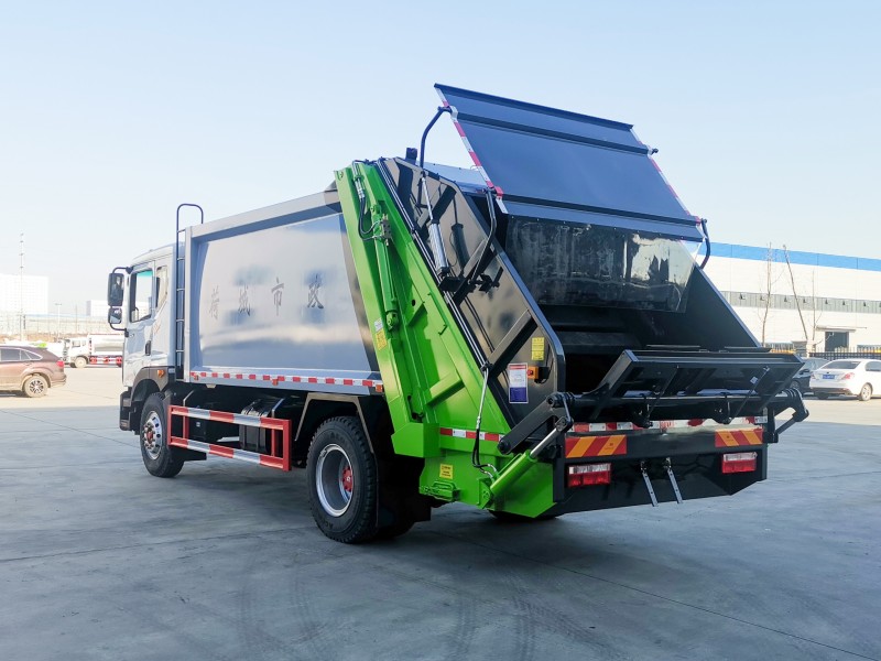 Dongfeng D9 Compressed Garbage Truck-Wheelbase 4500-Volume 14 square meters