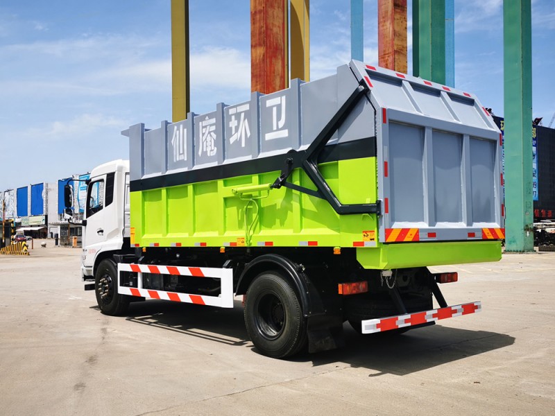 Dongfeng Tianjin Docking Garbage Truck-Wheelbase 4700