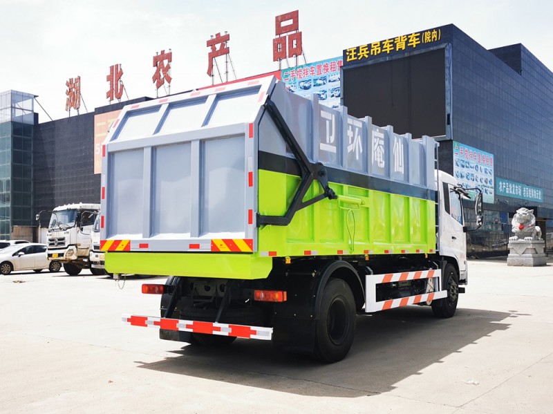 Dongfeng Tianjin Docking Garbage Truck-Wheelbase 4700