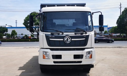 Dongfeng Tianjin Docking Garbage Truck-Wheelbase 4700