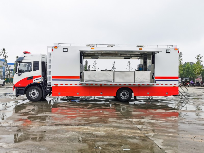 Dongfeng Tianjin Dining Car - for 300 people