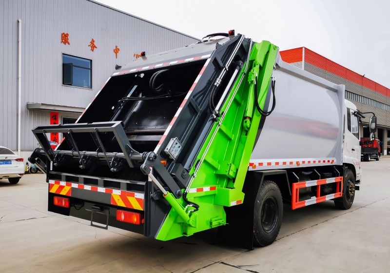 Dongfeng Tianjin Compressed Garbage Truck-Wheelbase 4700-Volume 16 square meters