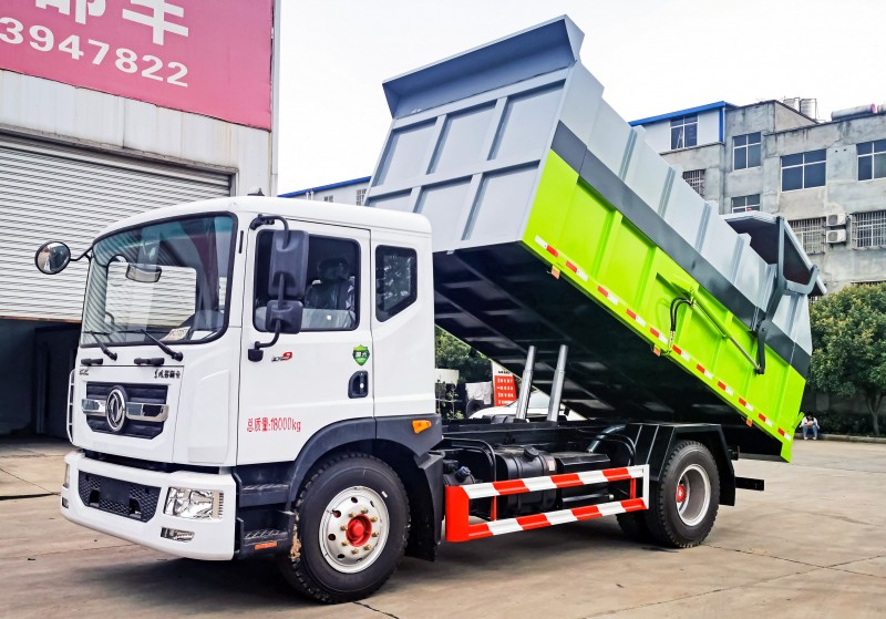 Dongfeng D9 Docking Refuse Collection Vehicle - Volume 19 m2