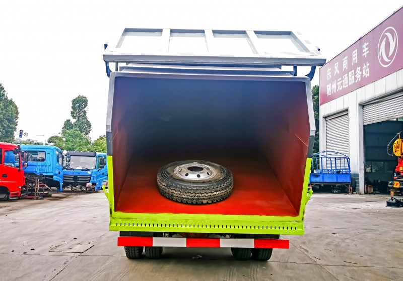 Dongfeng D9 Docking Refuse Collection Vehicle - Volume 19 m2