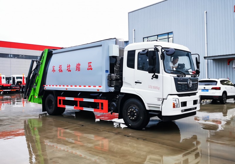 Dongfeng Tianjin Compressed Garbage Truck-Wheelbase 5000-Capacity 18 square meters