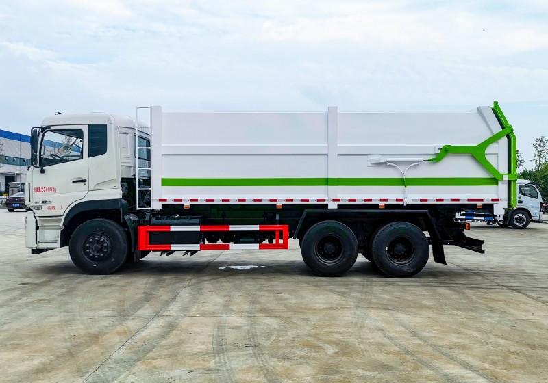 Dongfeng Tianlong Docking Garbage Truck - Rear Dual Axle