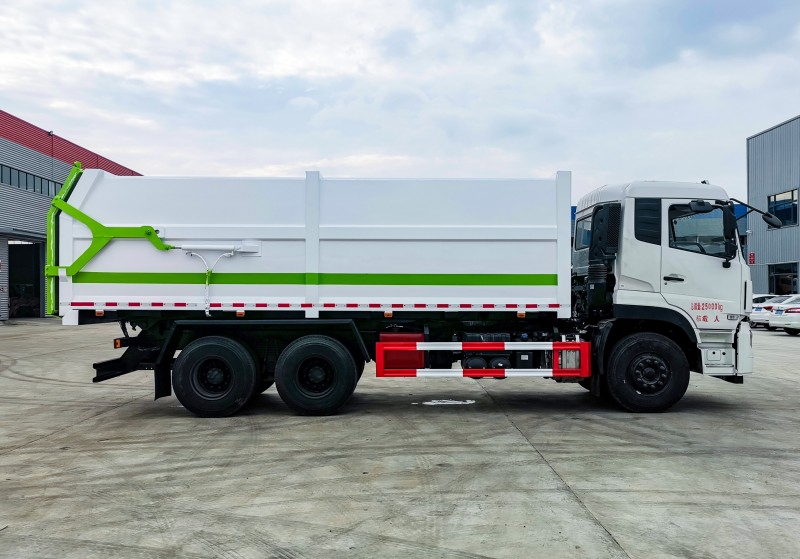 Dongfeng Tianlong Docking Garbage Truck - Rear Dual Axle