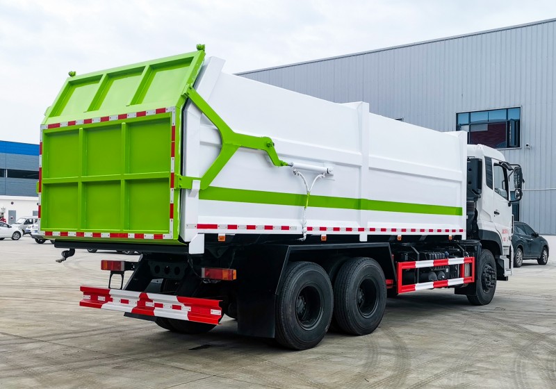 Dongfeng Tianlong Docking Garbage Truck - Rear Dual Axle