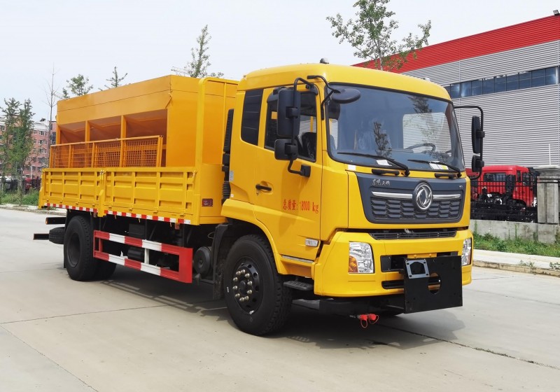 Dongfeng Tianjin Snow Removal Vehicle - Salt Storage 8 square metres