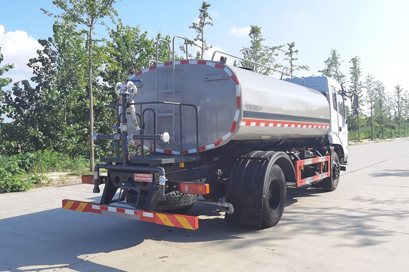 Dongfeng K6 sprinkler truck-wheelbase 3950-12 square mist gun 30 meters