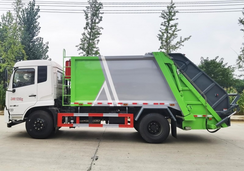 Dongfeng Tianjin Compressed Garbage Truck-Wheelbase 3950-Capacity 14 square meters