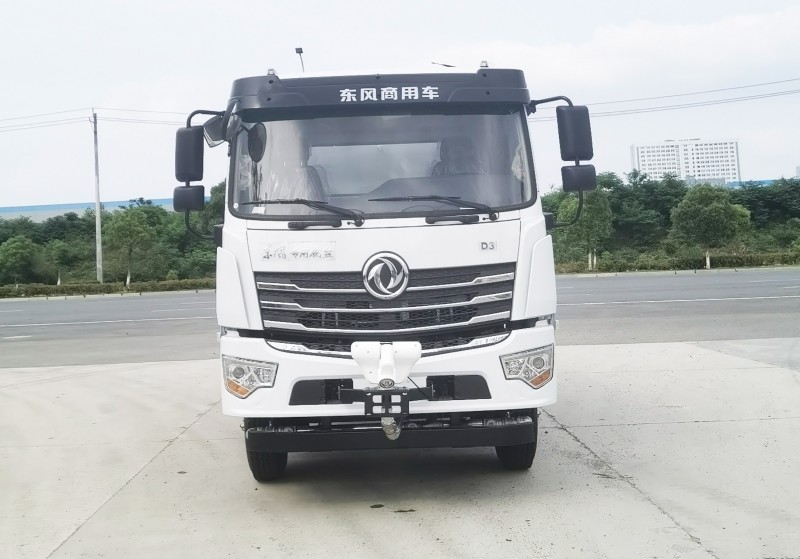 Dongfeng D3 sprinkler truck-Wheelbase 3950-Volume 12 square meters