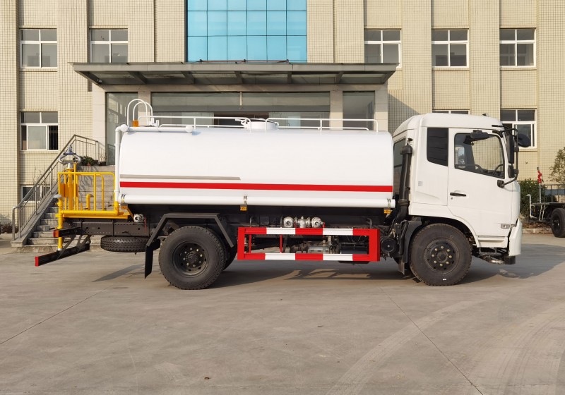 Dongfeng Tianjin sprinkler truck-wheelbase 3950-volume 12 square meters