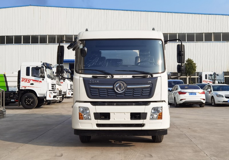 Dongfeng Tianjin sprinkler truck-wheelbase 3950-volume 12 square meters