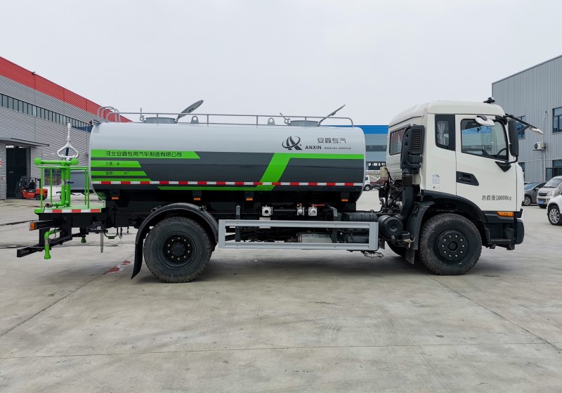 Dongfeng Tianjin Sprinkler-Natural gas LNG-wheelbase 4500-12 square meters