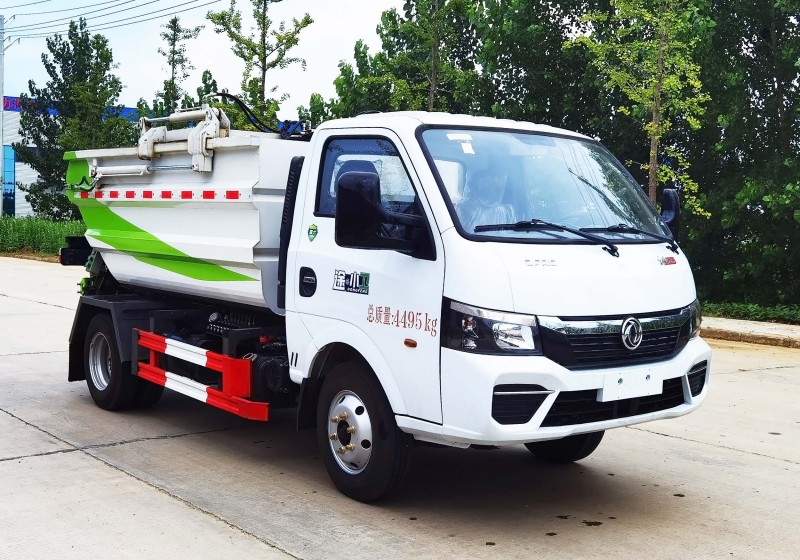 Dongfeng Touyi Non-spill Garbage Truck - Wheelbase 2800