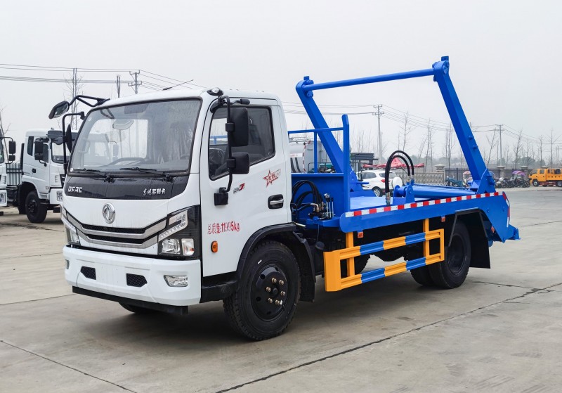 Dongfeng D7 Swing Arm Refuse Collection Vehicle-Wheelbase 3800