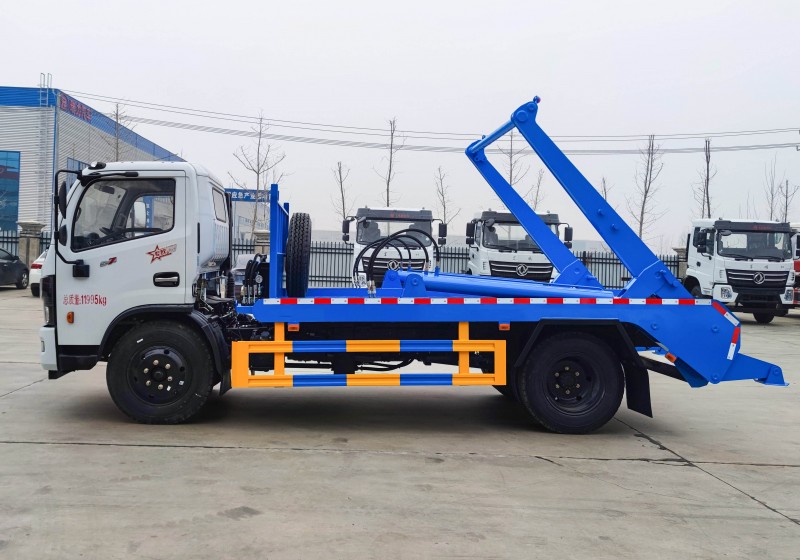 Dongfeng D7 Swing Arm Refuse Collection Vehicle-Wheelbase 3800