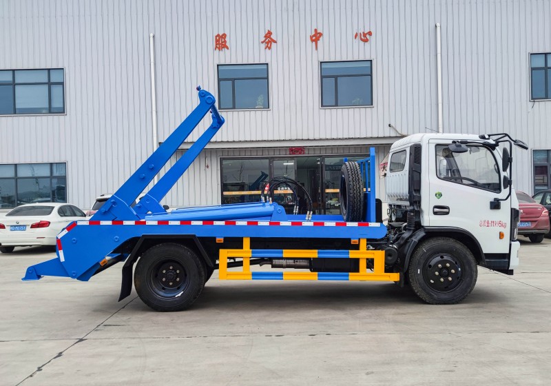 Dongfeng D7 Swing Arm Refuse Collection Vehicle-Wheelbase 3800