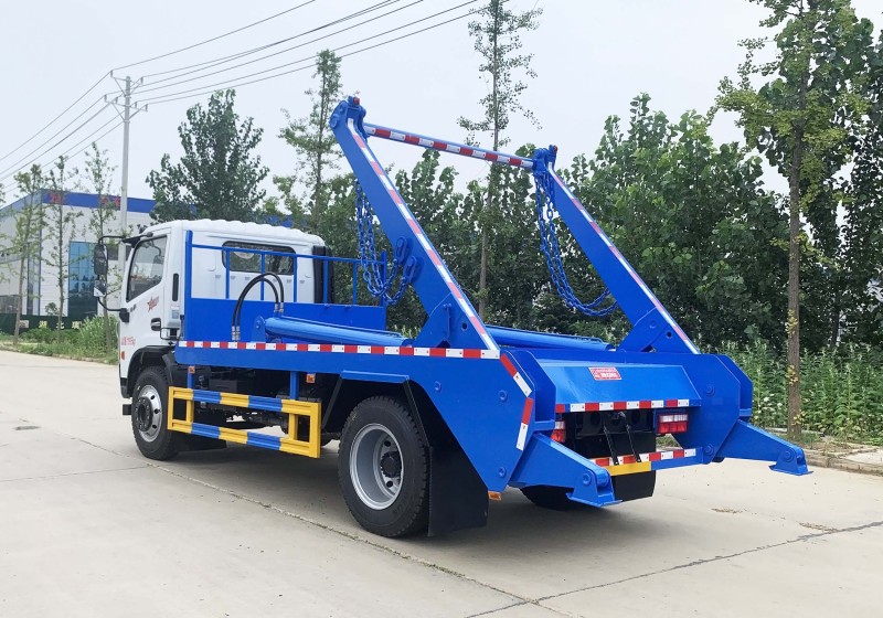 Dongfeng D7 Swing-arm Refuse Collection Vehicle-Wheelbase 3800